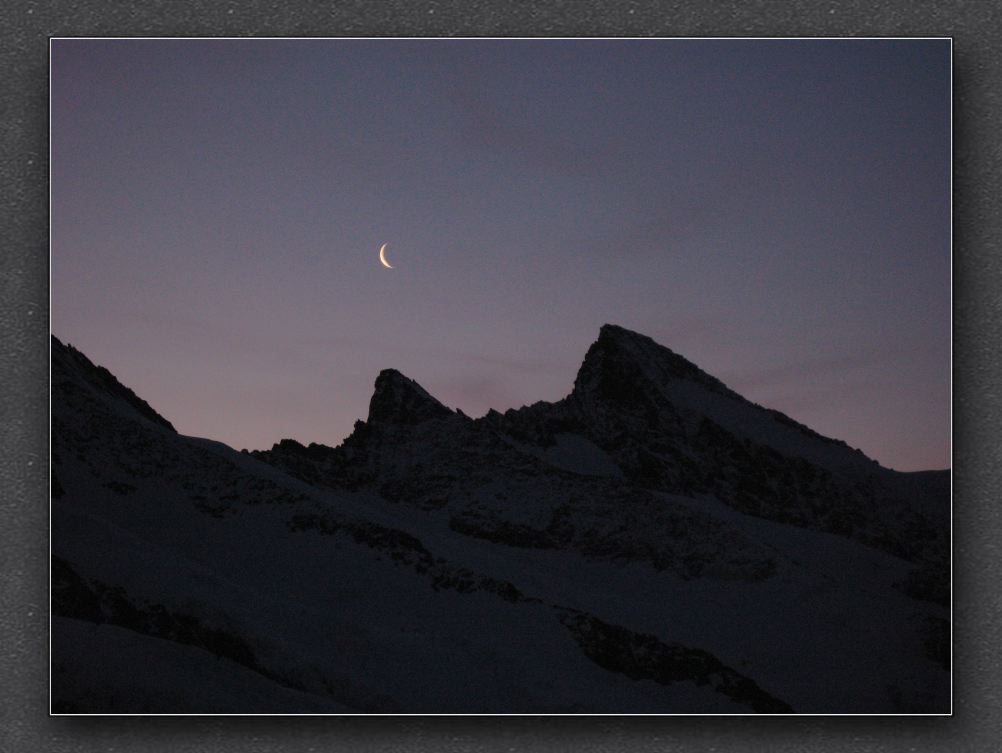 2 Mond über Klein Grünhorn